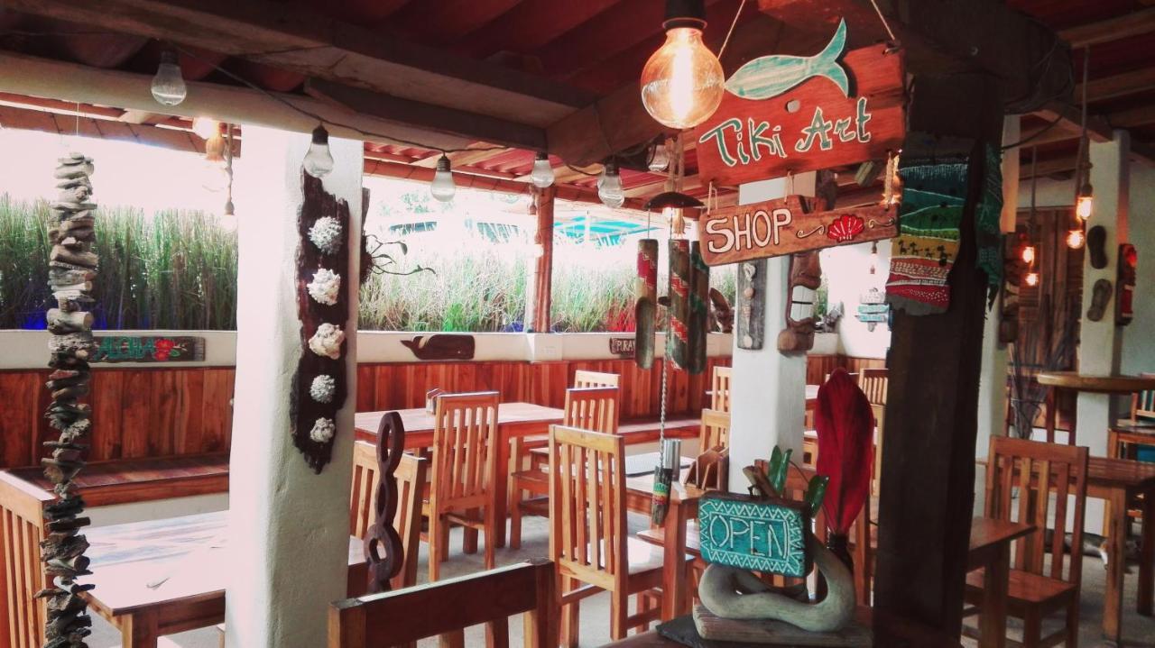 Tiki Dorm Villa Santa Catalina Esterno foto