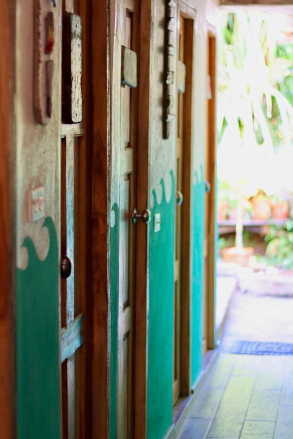 Tiki Dorm Villa Santa Catalina Esterno foto
