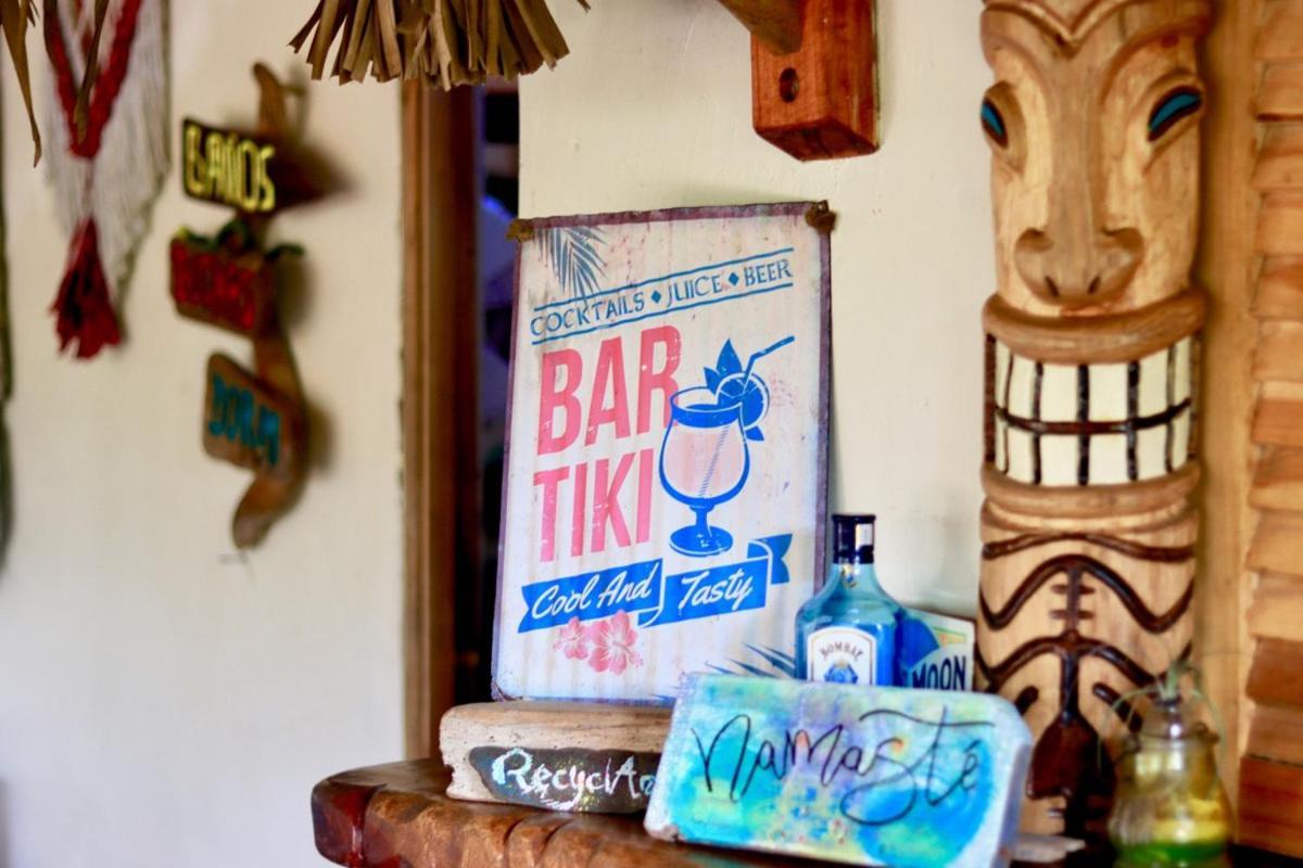 Tiki Dorm Villa Santa Catalina Esterno foto
