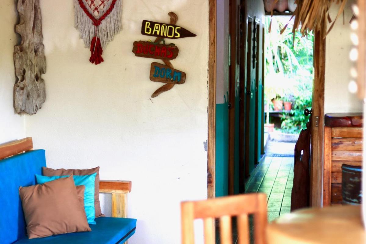 Tiki Dorm Villa Santa Catalina Esterno foto